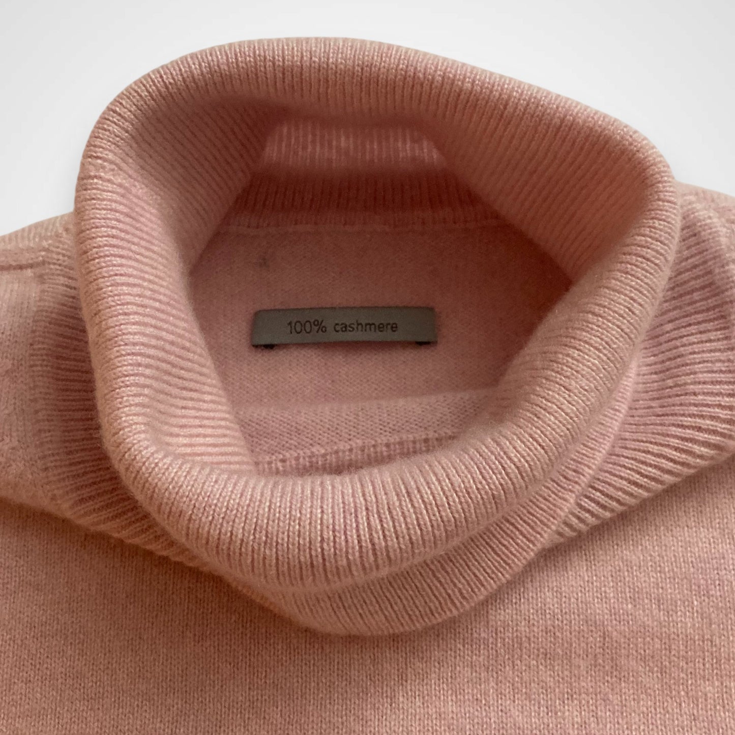 Maglia a collo alto in puro Cashmere fine